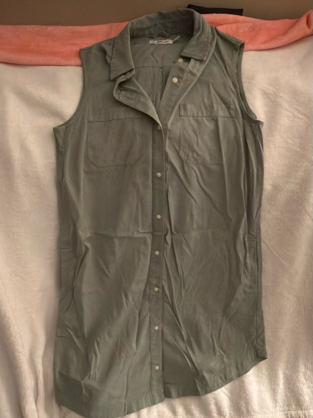 Vineyard Vines Sleeveless Button-Front Shirt Dress in Sage Green